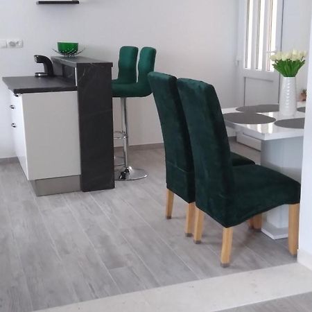 Apartment Seaview Jelsa Racic Exterior foto