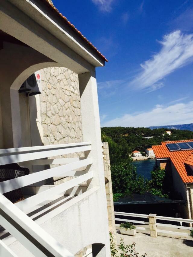 Apartment Seaview Jelsa Racic Exterior foto